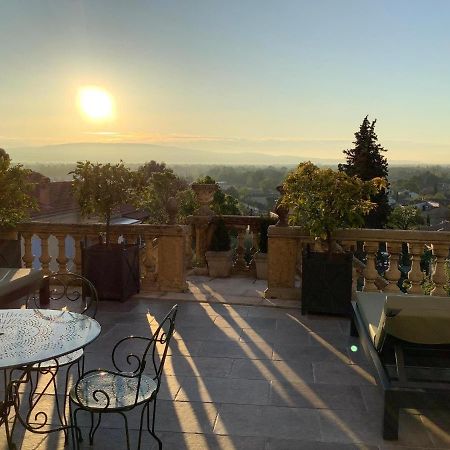 Le Petit Chateau Chateauneuf-de-Gadagne ภายนอก รูปภาพ