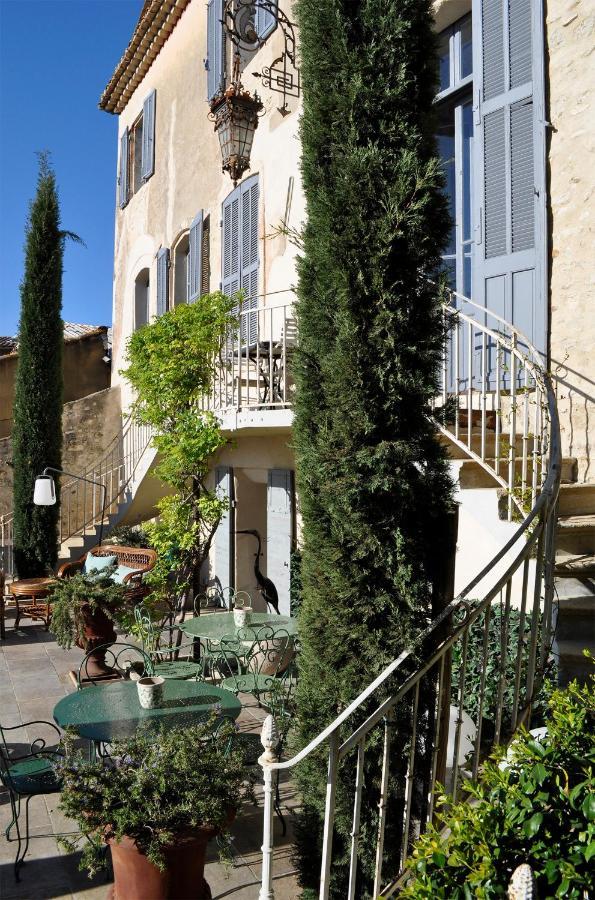 Le Petit Chateau Chateauneuf-de-Gadagne ภายนอก รูปภาพ
