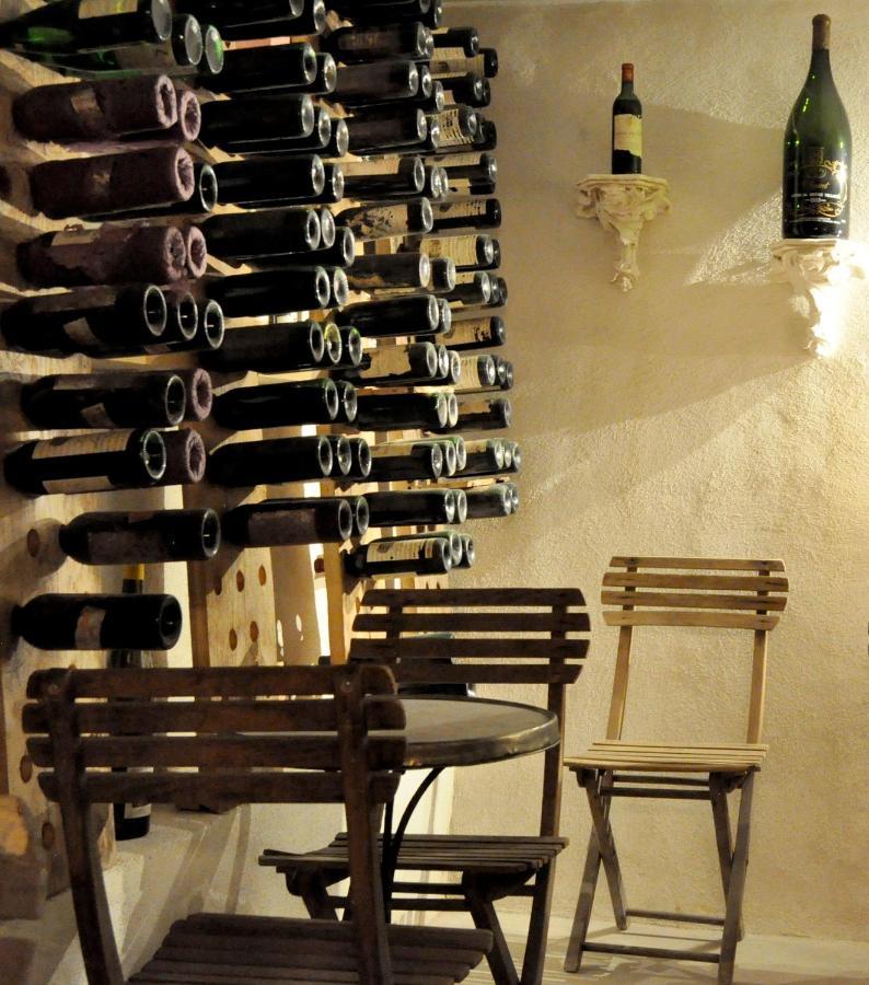 Le Petit Chateau Chateauneuf-de-Gadagne ภายนอก รูปภาพ