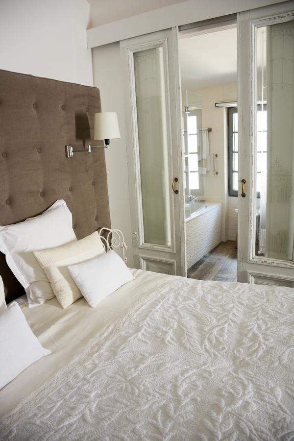 Le Petit Chateau Chateauneuf-de-Gadagne ภายนอก รูปภาพ