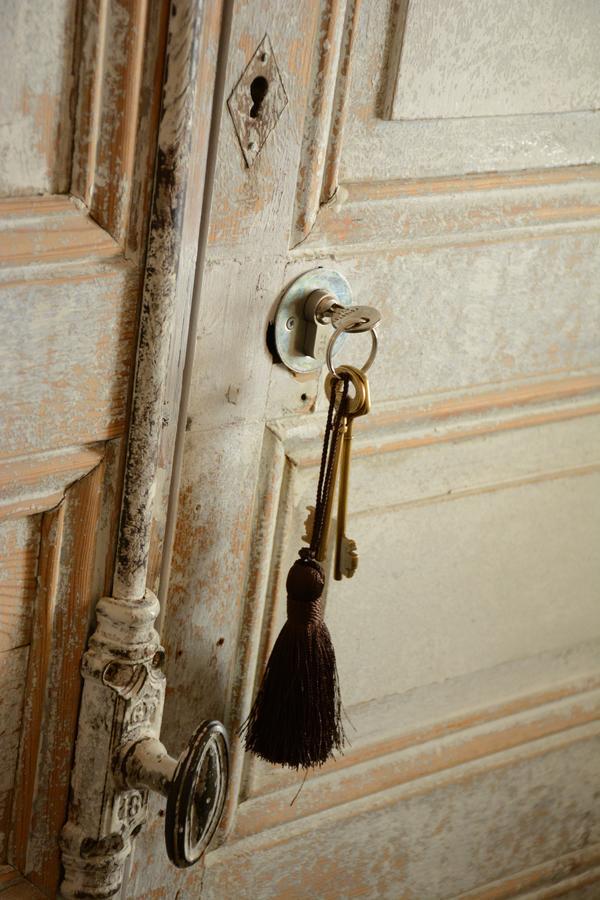 Le Petit Chateau Chateauneuf-de-Gadagne ภายนอก รูปภาพ